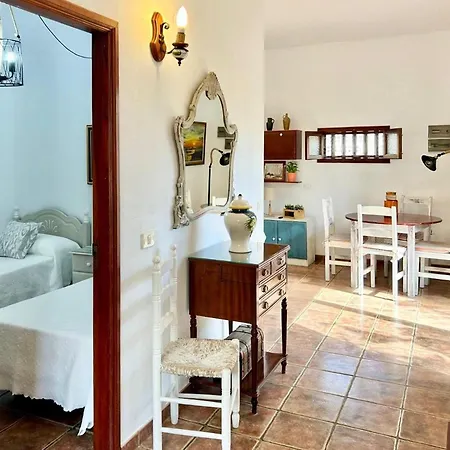 Home, Fuencaliente